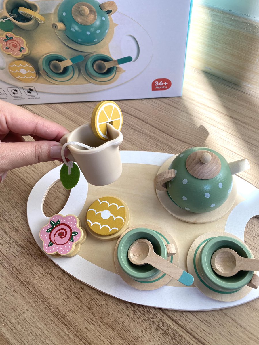 ABookCastle's tweet image. *** มีแค่ 3 กล่อง ***

Afternoon Tea Set ☕️🥯🍪
ชวนเด็กๆมาจิบน้ำชายามบ่ายกัน กับของเล่นงานไม้บทบาทสมมุติ ทำจากไม้เนื้อดี
ได้อุปกรณ์มากถึง 15 ชิ้น
เหมาสำหรับเด็กๆตั้งแต่ 3 ปีขึ้นไป

ราคา 299฿ ส่งฟรี!!

** สินค้าเดินทางมาจากต่างประเทศ กล่องยับย่นบ้างนะคะ ขอลูกค้าเข้าใจกันนะคะ **