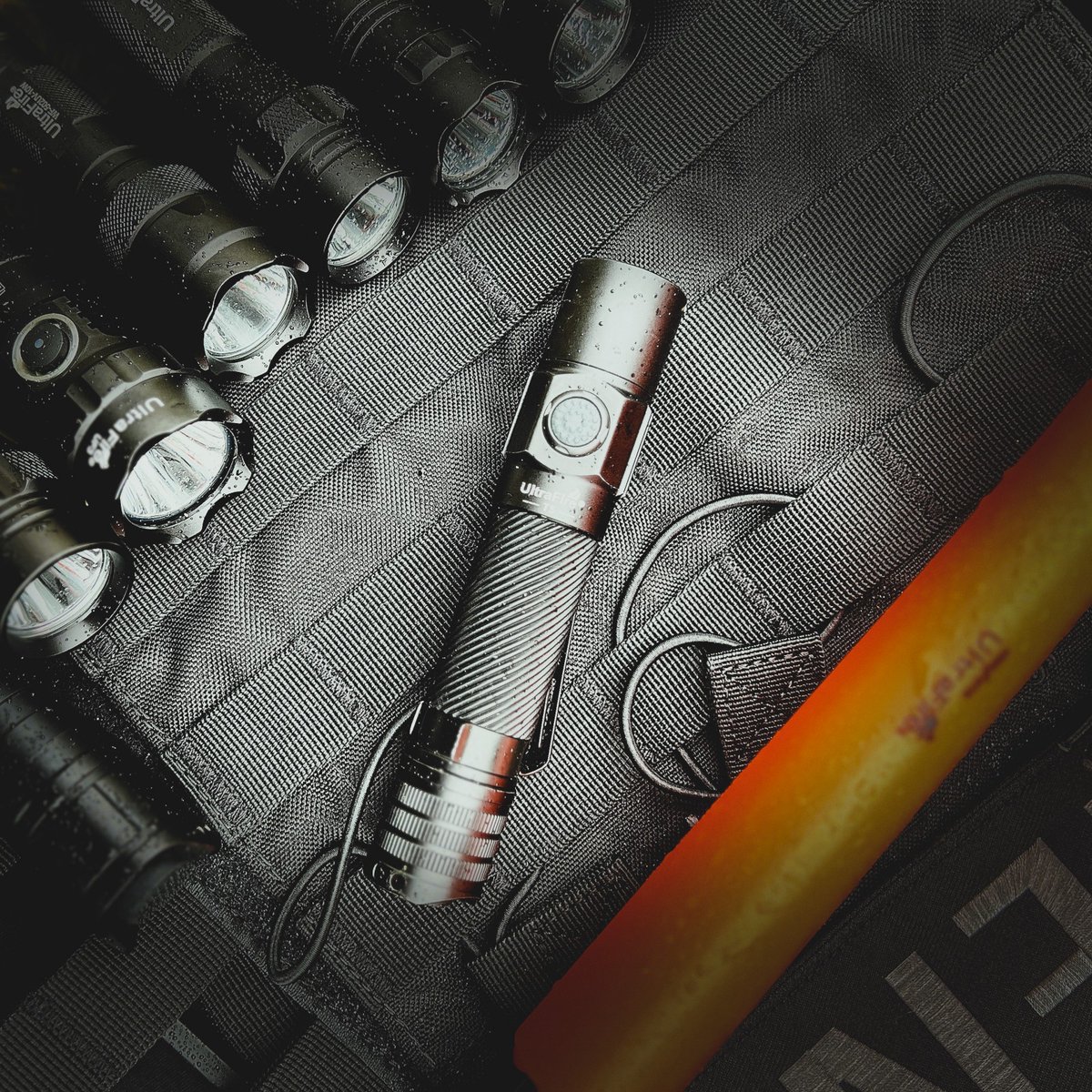 UltraFire_HQ's tweet image. Black Friday just got brighter! 🌟 Grab your first #UltraFire flashlight at an unbeatable price—our biggest deals of the year are here! Don't miss out on high-performance, tactical lighting that’s built to last. Hurry, these discounts won’t last long! 🔥🔦