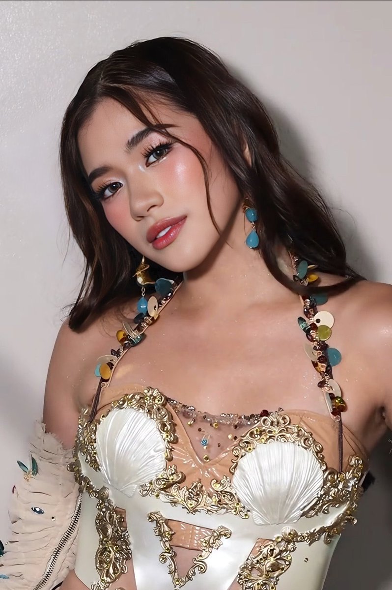 iahsgf's tweet photo. SHE IS THE EPITOME OF BEAUTY https://t.co/mGVkb3O0h3