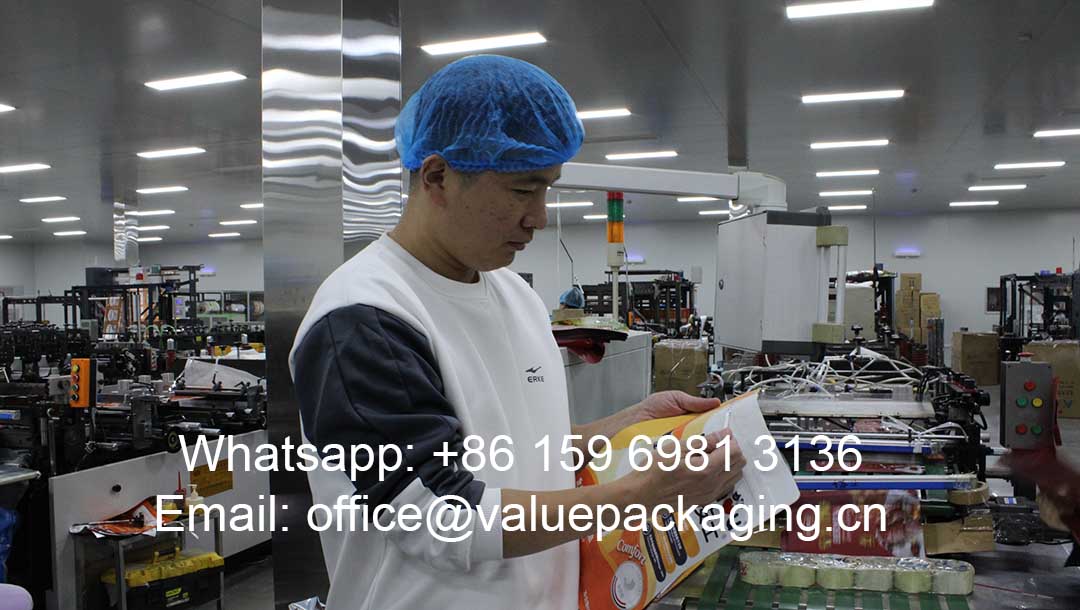happybruce2010's tweet photo. The rip zipper will have to be easily torn to provide a good experience for the consumers, and we take this seriously in our manufacturing procedure. Learn more here https://t.co/bC6Sy7AXOR https://t.co/hjZKS8QIil