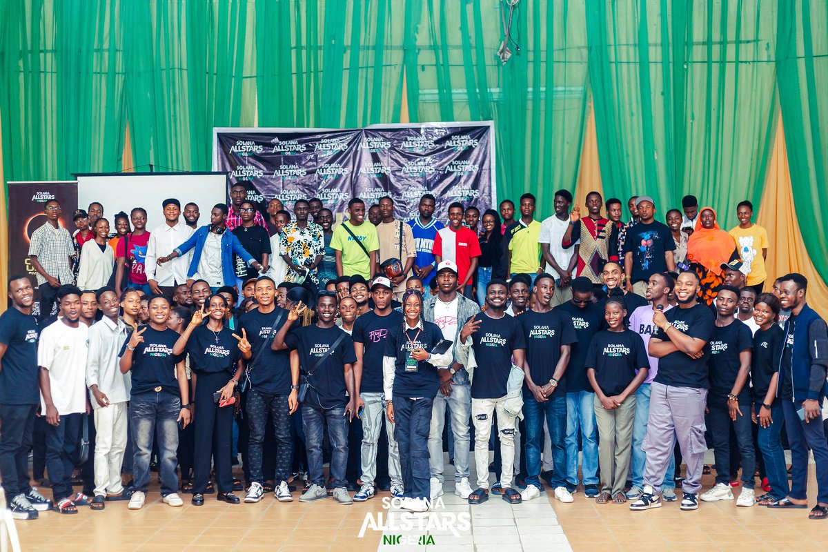 iyke395's tweet photo. @AllstarsNG returned for the 4th Time in the City of Uyo

It was very interactive and engaging   
with my Electrifying Audience 

Talking about Portfolio management and NFTs

While we Also Onboarded New Giga Chads into @solana

#SolanaAllstarsNG
#LiveInUyo https://t.co/lHLlnNMr0I