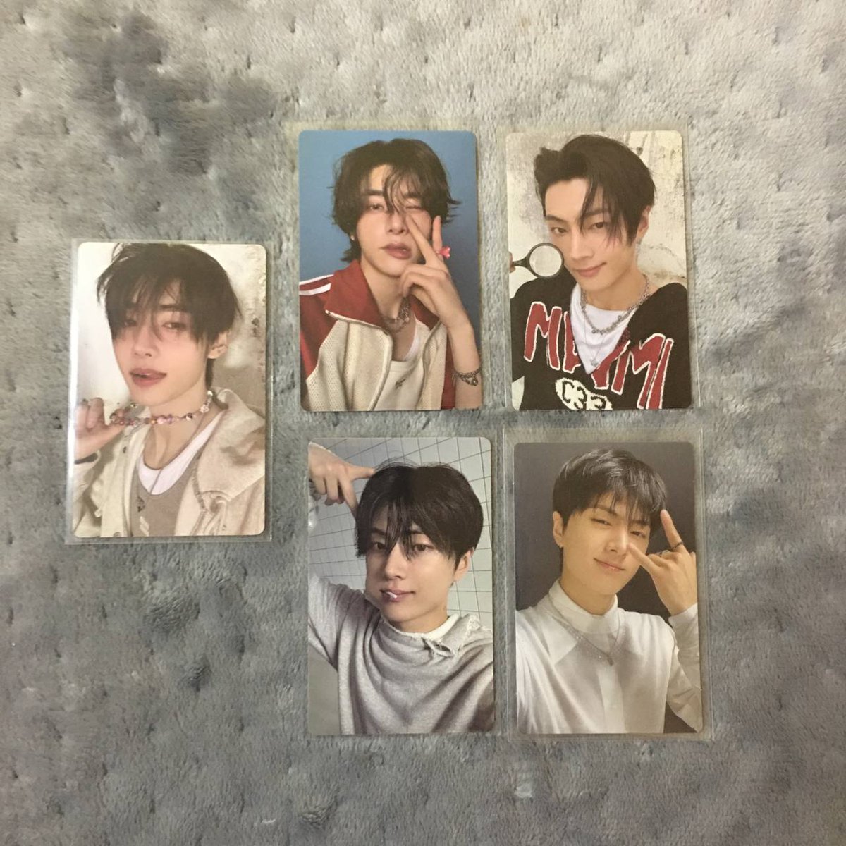 bns_enha's tweet photo. wts lfb ph

enhypen  pcs
- onhand 
- mint  (x sensi) 
- 2400 for set (no pbd) 
- will give official freebies if set is taken

mod : jnt 
mop : gcash  

t.  photocards pc peace  r:u  showcase daydream japanese lollipop jay jake lipbite sunghoon necklace rockstar inceptio hoon https://t.co/QV3oj84VkN