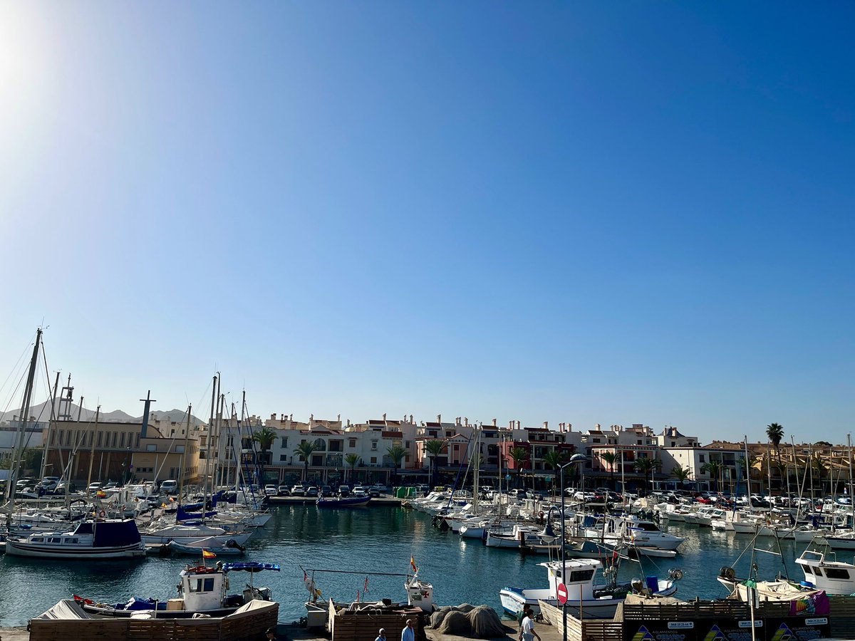 Esta preciosidad es Cabo de Palos, vamos a cuidarla. Vale?