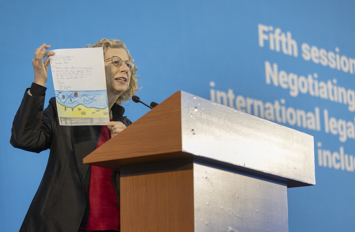 SprepChannel's tweet photo. We must end plastic pollution before plastic pollution ends us. With these words, Republic of Korea calls on INC-5 negotiators delegates and officials to make Busan a defining moment in world’s efforts to end #plasticpollution
➡️https://t.co/pZd8ZTb3Xr
📸UNEP
#CleanerPacific https://t.co/nGBAHCeyWL
