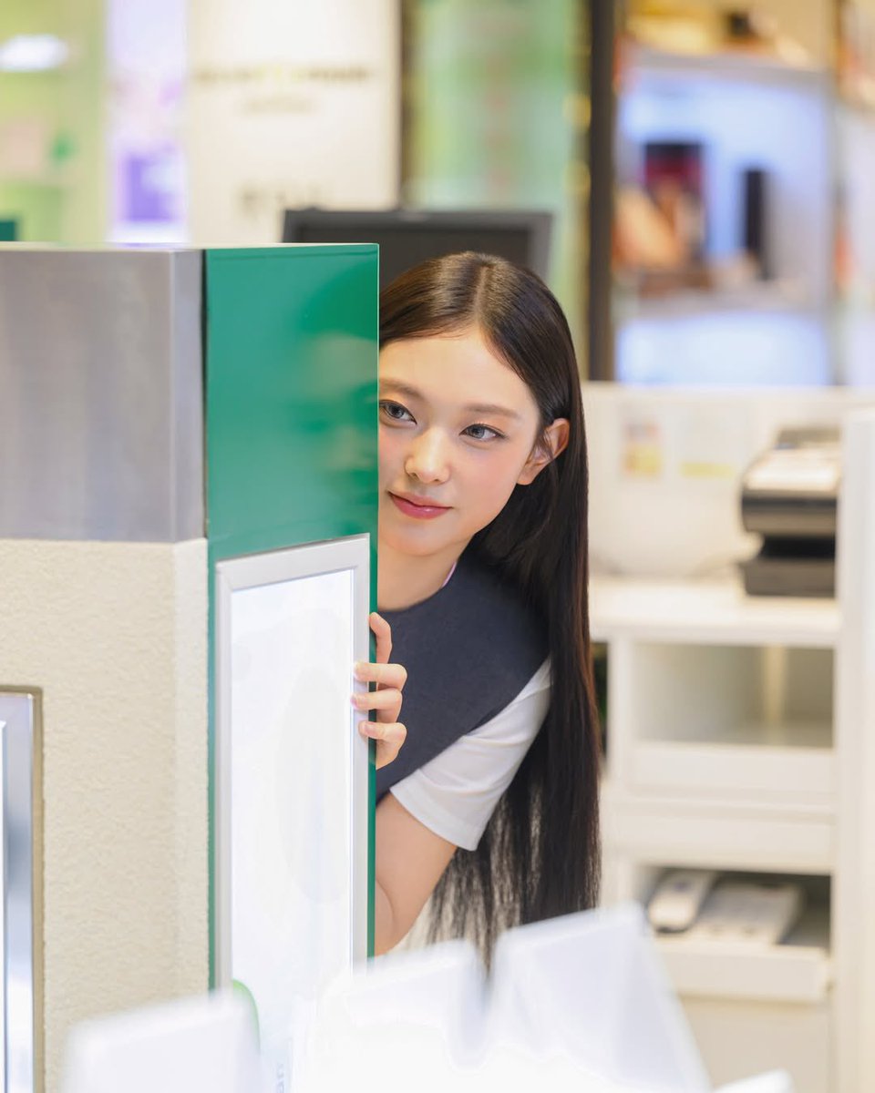 river515_'s tweet image. 현대면세점 인스타 #해린 #HAERIN