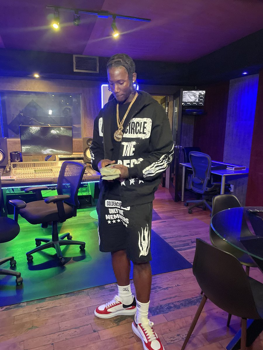 donpgc's tweet image. 😎🏆