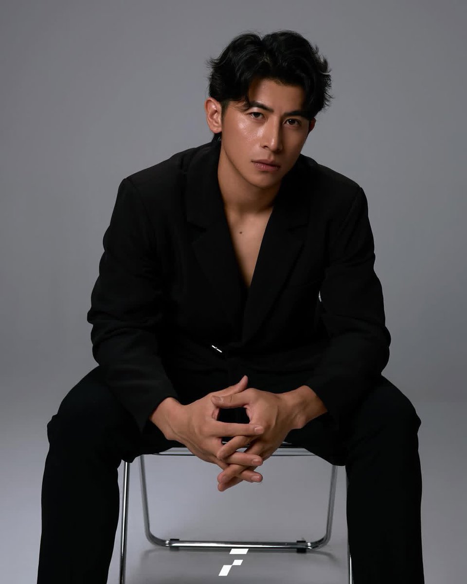 sakuryo719's tweet image. さあ、話題になっているセンターの陳 傑憲さんの写真を送ります。

元々台湾で顔で有名な選手ですが、プレミアム12でさらに代表になれるでしょう🤗🤗🤗

現役の選手です！俳優ではありません。

#プレミアム12