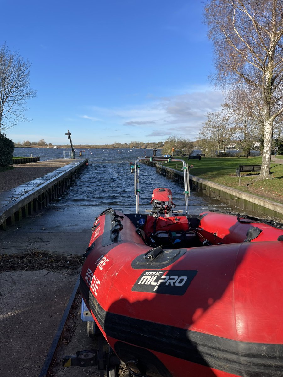 Start of week 4 of Mod 4 refreshers, class 2, night exercises and re-certs! We have certainly had some challenging weather- let’s hope this week is a bit warmer and calmer. <a href="/999Ben/">Ben Horne</a> loves a bit of weather though! <a href="/SuffolkFire/">Suffolk Fire & Rescue Service</a> <a href="/SuffolkLSAR/">SULSAR</a>