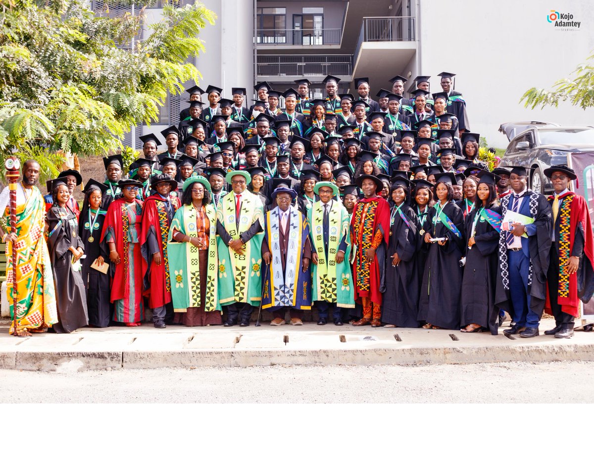 uesdgh's tweet photo. The UESD Maiden Congregation was held at the Forecourt of the Multipurpose Building of the University. President of the Republic, H.E Nana Addo Dankwa Akufo-Addo was the Guest of Honour. The overall Best Student was Mr. Maxwell Boakye with a grade point of 4.0
#UESD24
#HOPE24 https://t.co/yaQDHhk40x