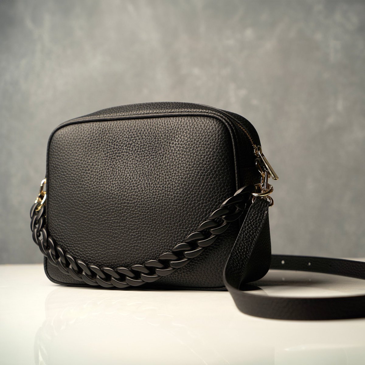 Tini Express tweet media