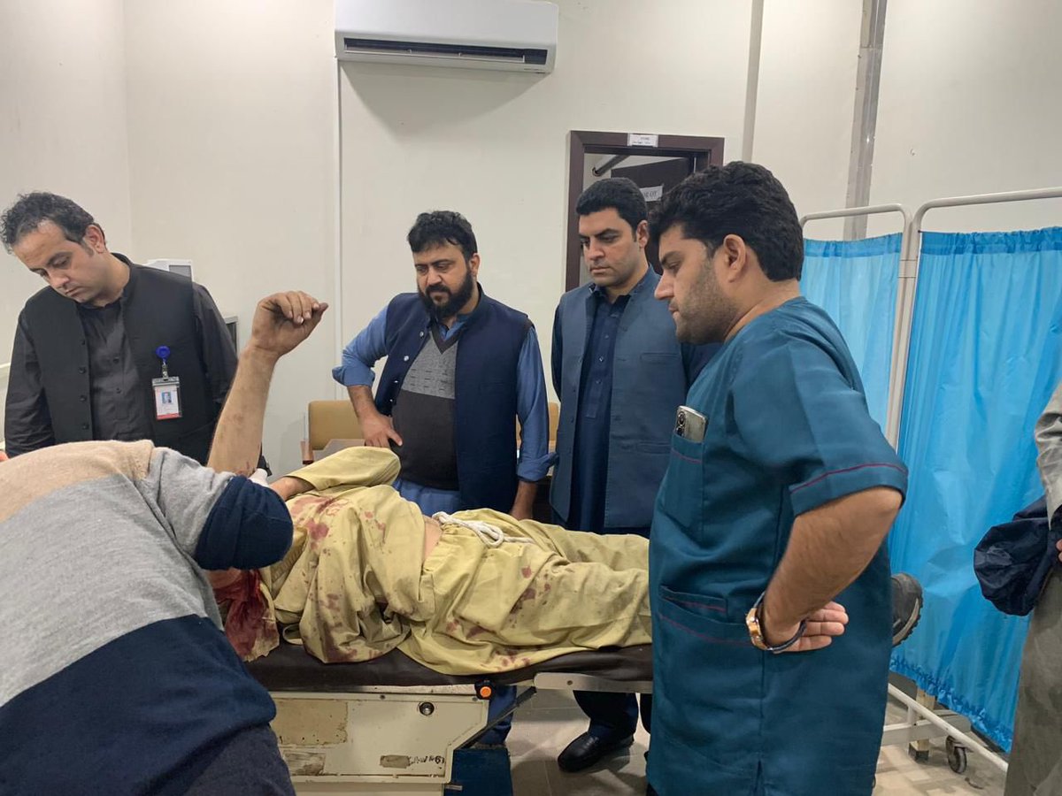 انصاف ڈاکٹرز فورم خیبرپختونخواہ کا  پنجاب پولیس کیجانب سے فسطائیت و بربریت کا شکار ہونے والے پُرامن شہری ماجد ، جنکو سیدھی دو گولیاں لگی، کے صحت کے بارے میں تفصیلی رپورٹ جاری۔

#PakistanUnderFascism 
#عوام_کا_طوفان_لائیگا_عمران 
#نومبر24_خان_کی_کال