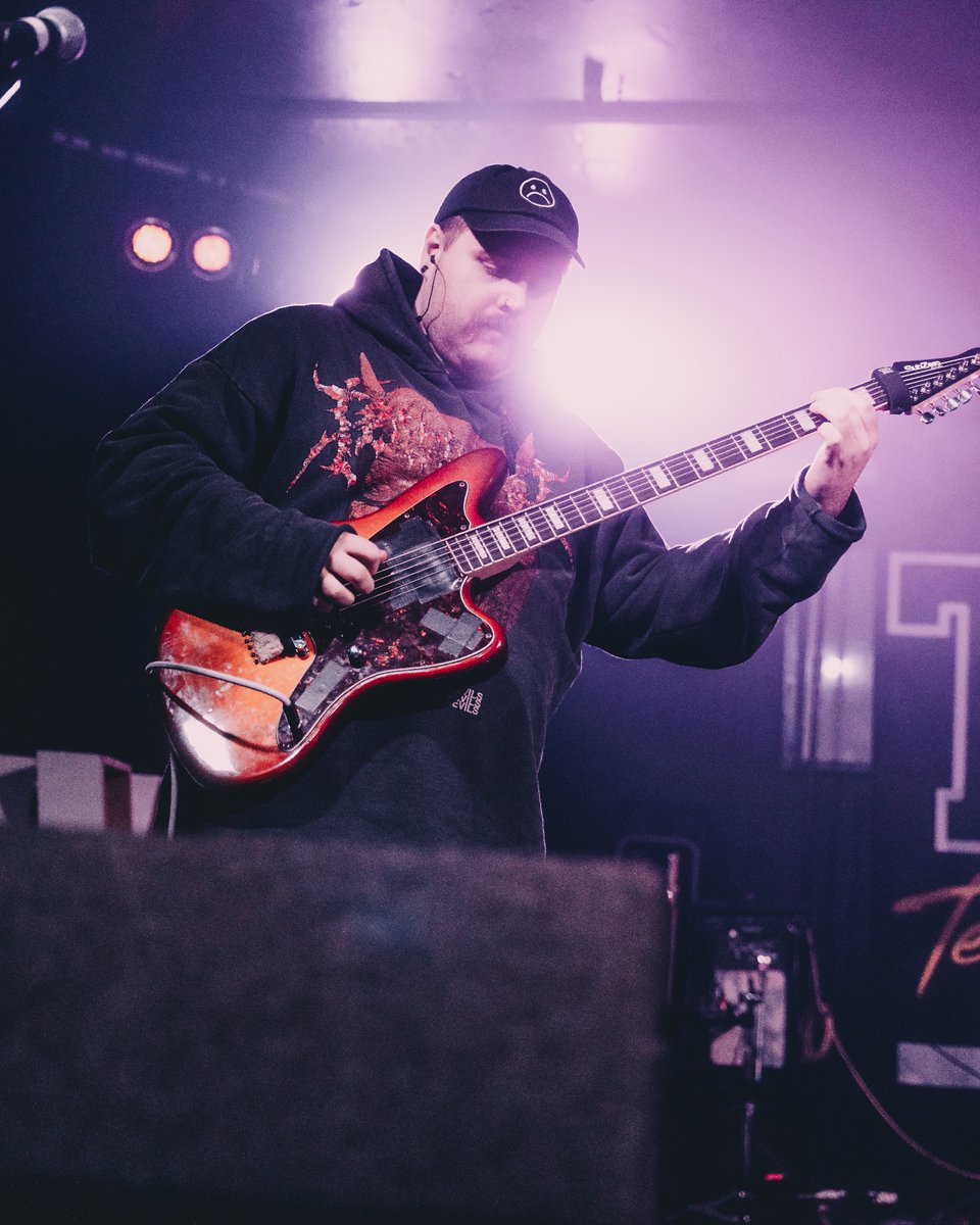 sixthwonderband's tweet photo. What an incredible night at @CathouseGlasgow supporting Ten Years Too Late. Massive thanks to the guys for bringing us on last minute 🖤

📸: David Prentice https://t.co/lcPyGEWCxB