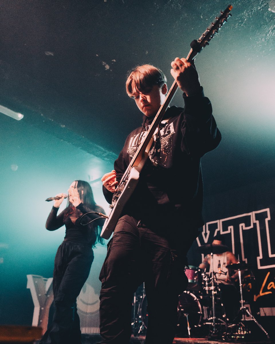 sixthwonderband's tweet photo. What an incredible night at @CathouseGlasgow supporting Ten Years Too Late. Massive thanks to the guys for bringing us on last minute 🖤

📸: David Prentice https://t.co/lcPyGEWCxB
