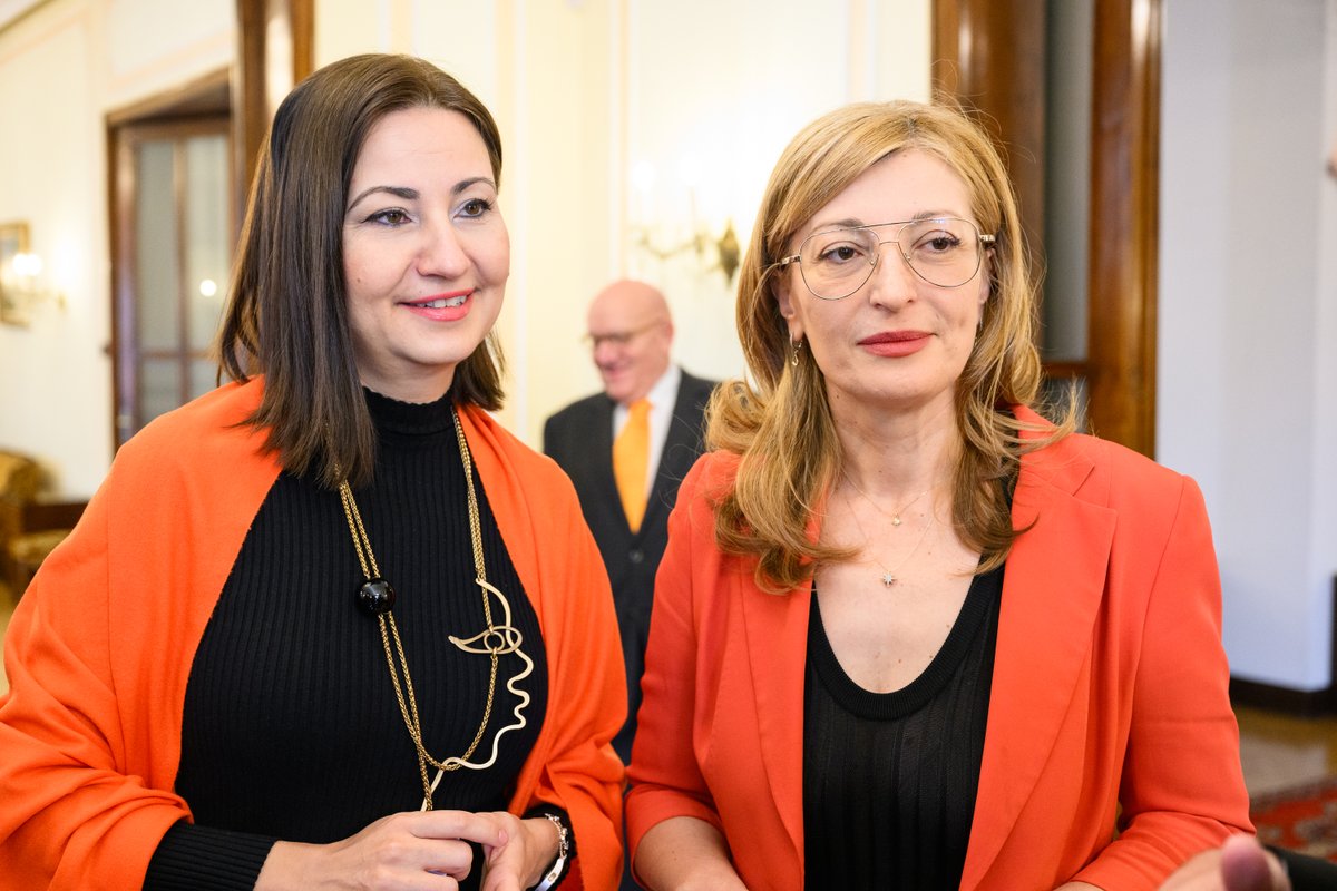 Ili_Ivanova's tweet photo. On International Day for the Elimination of Violence Against Women, at the Hungarian embassy in Sofia, my successor @EZaharievaMFA and I said NO to violence against women.

Today we #OrangeTheWorld to #SayNoStopVAW 🧡

➡️ https://t.co/RQoTTPPAPy https://t.co/eWt4xga12k