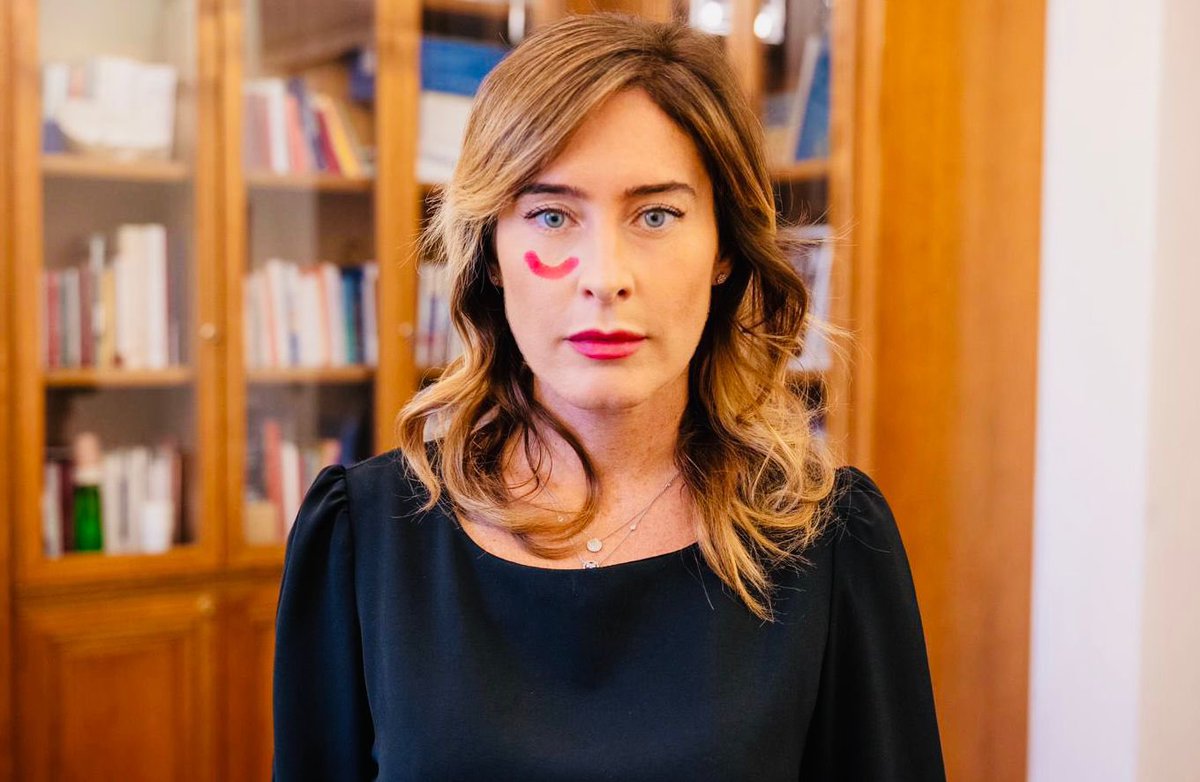 meb's tweet photo. Per ogni donna che subisce maltrattamenti, per ogni donna vittima di femminicidio continuiamo a combattere contro la violenza sulle donne. Insieme agli uomini che vivono questa battaglia come la loro.

#25novembre #maipiusole #nessunascusa https://t.co/oteDOBGQAz