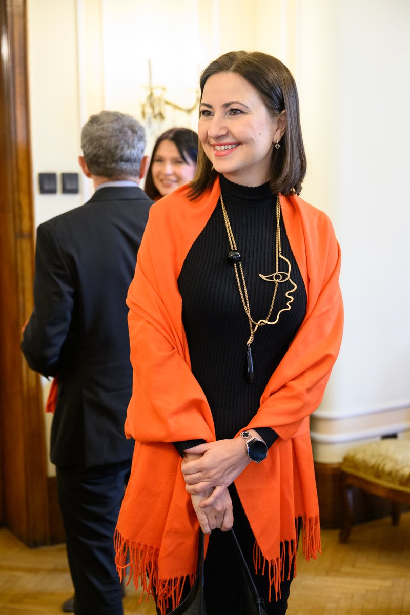 Ili_Ivanova's tweet photo. On International Day for the Elimination of Violence Against Women, at the Hungarian embassy in Sofia, my successor @EZaharievaMFA and I said NO to violence against women.

Today we #OrangeTheWorld to #SayNoStopVAW 🧡

➡️ https://t.co/RQoTTPPAPy https://t.co/eWt4xga12k
