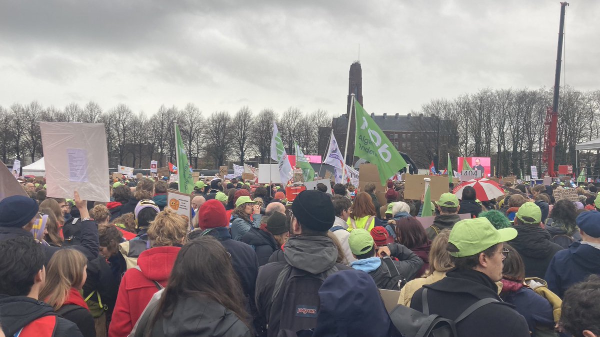 The Hague right now. Stop the cuts on higher education!