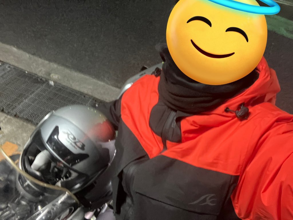 ryopcx's tweet photo. 出張で遠出してきたんやけど、あえてバイクで行ってみた🏍

あ、こんなですが下はちゃんと仕事着です

新しいワークマンの防寒ウェアはすごいぞ〜
これで5000円なのはすごすぎる‼️

遠出も寒いのもあ���り怖くなくなったぞ〜

大分でも行くかなー https://t.co/RIQQeZIn2W