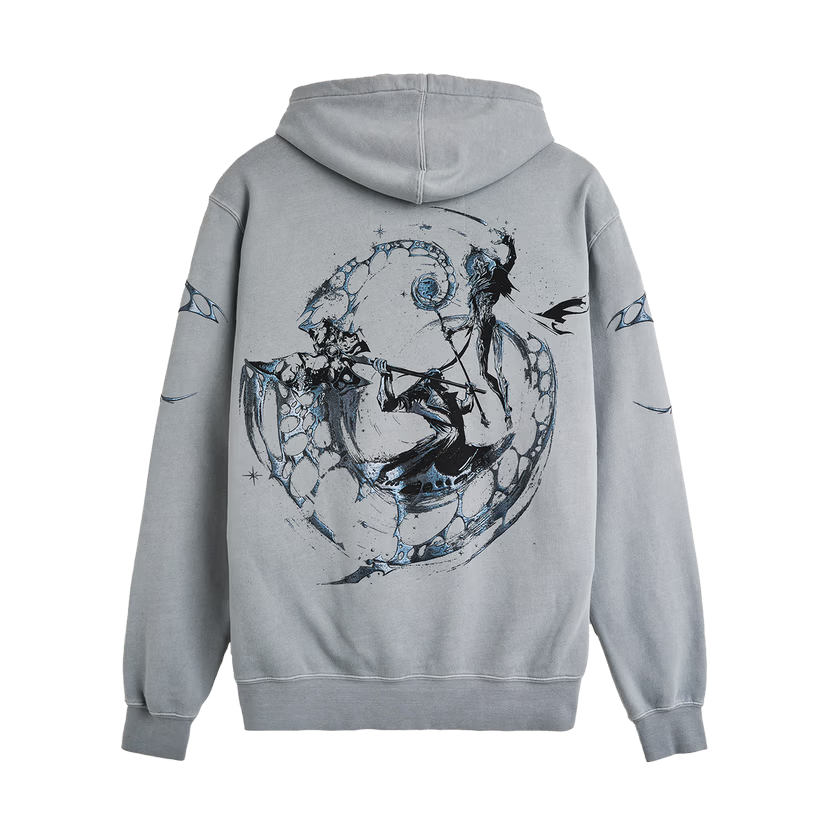 Se qualcuno vede in vendita questa felpa formato XL, segnalatemelo.