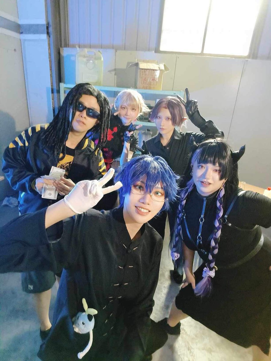 縹 Hanada tweet media