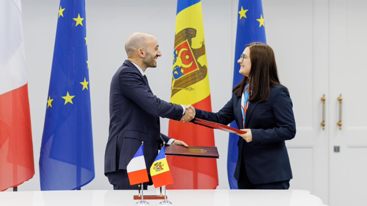 🚨 Memorandum w sprawie programu na rzecz współpracy między Biurem Współpracy Europejskiej w Kiszyniowie a Sekretariatem Generalnym do Spraw Europejskich Francji zostało podpisane w piątek, 22 listopada w Kiszyniowie.

Więcej 👇pentrumoldova.md/aktualnosci/po…