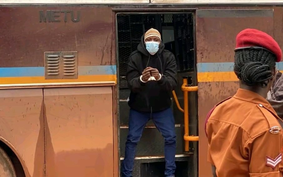 VJ Junior De Incredible tweet media