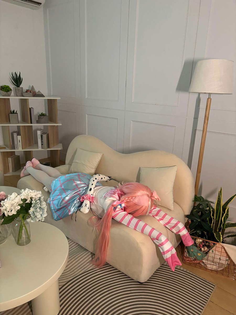 ⚠️🌈🕒コス写真注意⚠️

先日ゆるかわな組み合わせで撮影してきた
多分人生初の猫耳😆

📌 - 縹
🥷 - 巴巴
👟☯️ - 捲兒