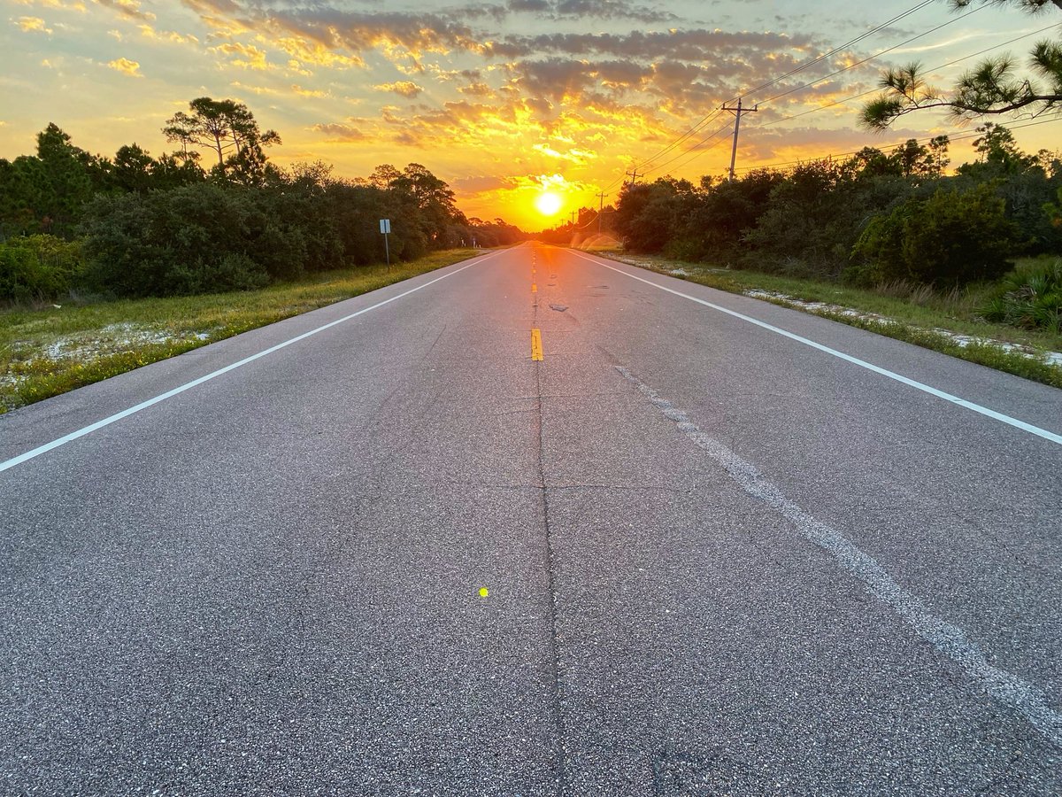Morning run to the sun near Ft. Morgan (I didn’t quite make it). ⁦<a href="/spann/">James Spann</a>⁩ ⁦<a href="/JoshWeather/">Josh Johnson</a>⁩