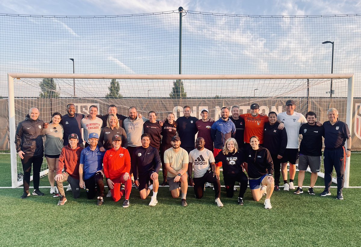 3dimagic's tweet image. Got to meet top coaches and people on this journey. Thanks to the amazing mentors who guided us through this process.