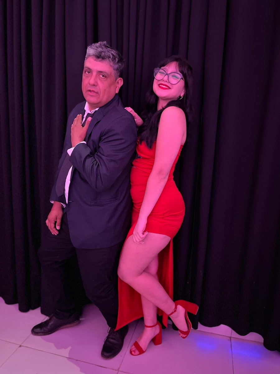 Agossii1's tweet photo. Yo se lo es que amor de verdad porque me crío un hombre que esta lleno de ese amor , gracias por todo lo que me das papi , gracias por estar conmigo siempre y nunca soltarme la mano🤍 https://t.co/8B7AikkU38