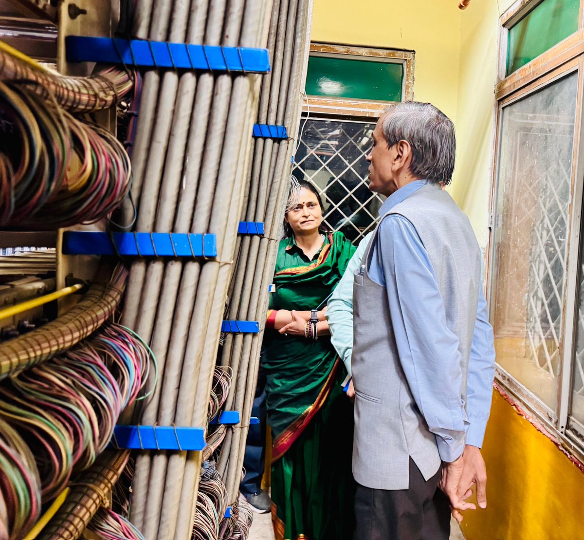 BhusavalDivn's tweet photo. General Manager, Central Railway, Shri. Dharam Veer Meena conducted a thorough inspection of the Relay Room at Murtizapur Station today in connection with the provision of long haul loop in the UP direction. Ensuring safety and reliability of railway operations remains a top priority
@Central_Railway @GM_CRly @RailMinIndia
