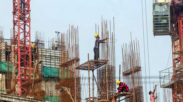 moneycontrolcom's tweet photo. #MarketsWithMC | Capex outlook improves post-elections as government, private sectors gear up for H2 FY25 rebound 📊📈
@a_shaleen gives us more info⤵️
https://t.co/KEoPt4IBwI
#Capex #PostElections #PrivateSector #Govt https://t.co/YSqge86cF3