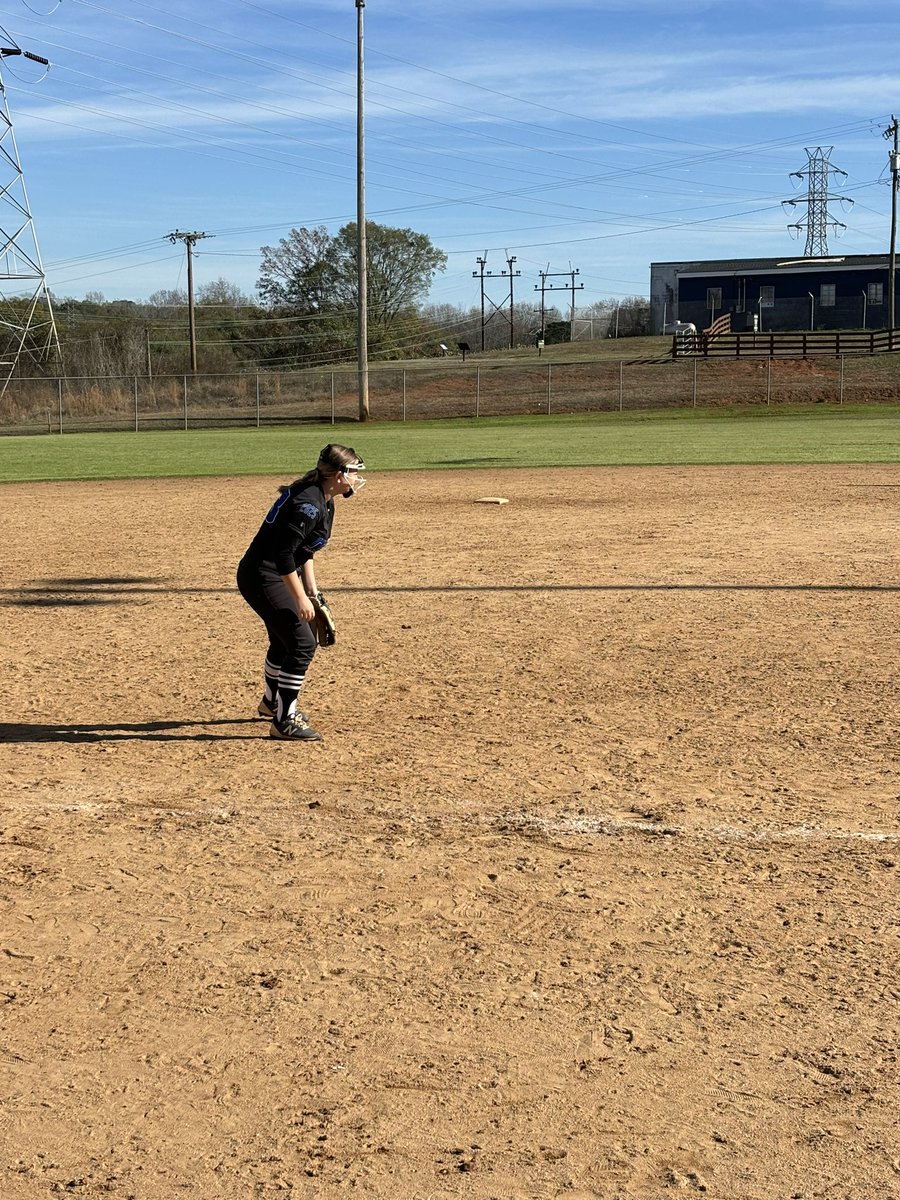These girls had a great day <a href="/ValkyriesSB/">Converse University Softball</a> 
Learned a ton and got better thanks to <a href="/CoachJackieHuff/">Coach Jackie Huff</a> and <a href="/tbullard71/">Tanner Bullard</a> thank you both so much! They even got to see <a href="/KiarraThomas23/">Kiarra Thomas</a>