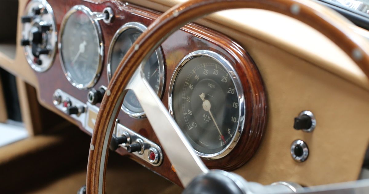 TheRanmoreGroup's tweet photo. This stunning 1952 Aston Martin DB2 a Former Mille Miglia Entrant sets a new standard, excelling both mechanically and aesthetically.
Price: £235,000
https://t.co/u6B50YX4ln
#AstonMartin #DB2 #ClassicCars #VintageCars #MilleMiglia #RanmoreGroup #CarRestoration https://t.co/oIHBd6JnqL