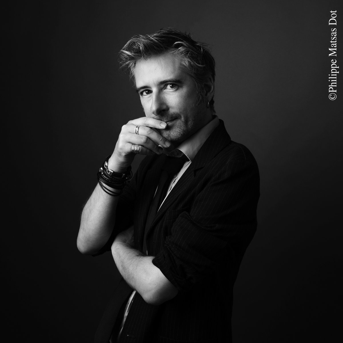 📌 «Marchand vuela alto, en perfecto equilibrio entre las atrocidades de la guerra y la novela onírica», Ouest-France, sobre ‘El soldado desafinado’, de Gilles Marchand.

📕 ow.ly/QZPi50Uev0w

<a href="/gillesm9/">Gilles Marchand</a> #ElSoldadoDesafinado #NovedadEditorial