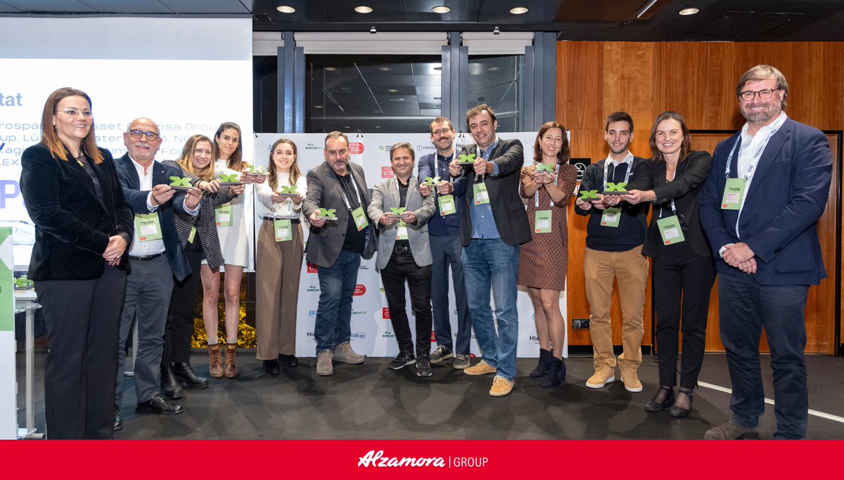 alzamoragroup's tweet photo. El 21 de noviembre participamos en la Nit del Packaging, organizada por el @packcluster, donde recibimos el Premio al Mejor Proyecto Colaborativo en Sostenibilidad por #PackImpact, una herramienta digital que mide el #impactoambiental en el sector packaging. 🌍🏆 https://t.co/XxUSACN3XR