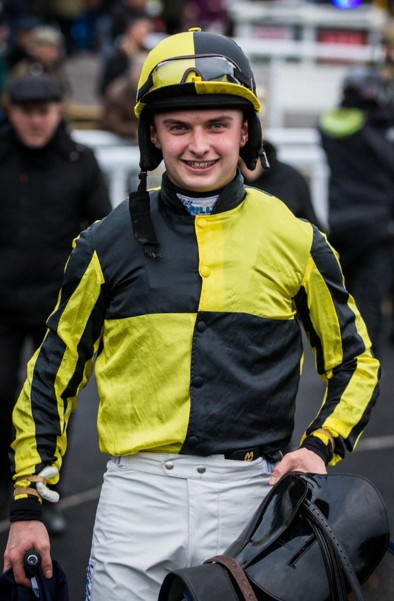 💷 IF SEAN BOWEN RIDES A TREBLE ON MOUTARDE, THE FOUR SIXES &amp; DOCTOR KEN at Kempton Today: 🎯

I'll give £1,000 Cash to One of YOU Lucky People! 💷

To Enter: 👇

1️⃣ RT This Tweet
2️⃣ Like This Tweet
3️⃣ Follow <a href="/racingblogger/">Stephen R Power</a>

GOOD LUCK EVERYONE 🍻

#Win #HorseRacing #Betting