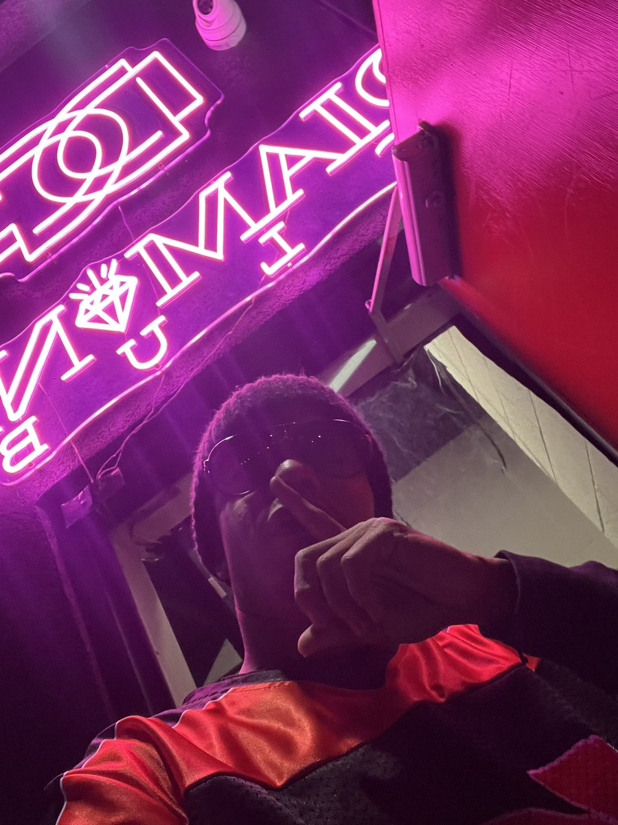 LilBankhead tweet media
