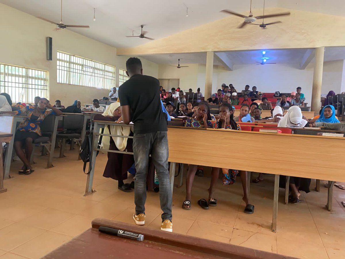 OOU_Tech's tweet image. Check out some highlights from the event 📸👀
If you&apos;re here, say hi in the comments! 👋 Missed it? Stay tuned, we’ve got more cominggg😌 😎 #UniUpskill  #OTCEvents
#OOUTECHCOMMUNITY