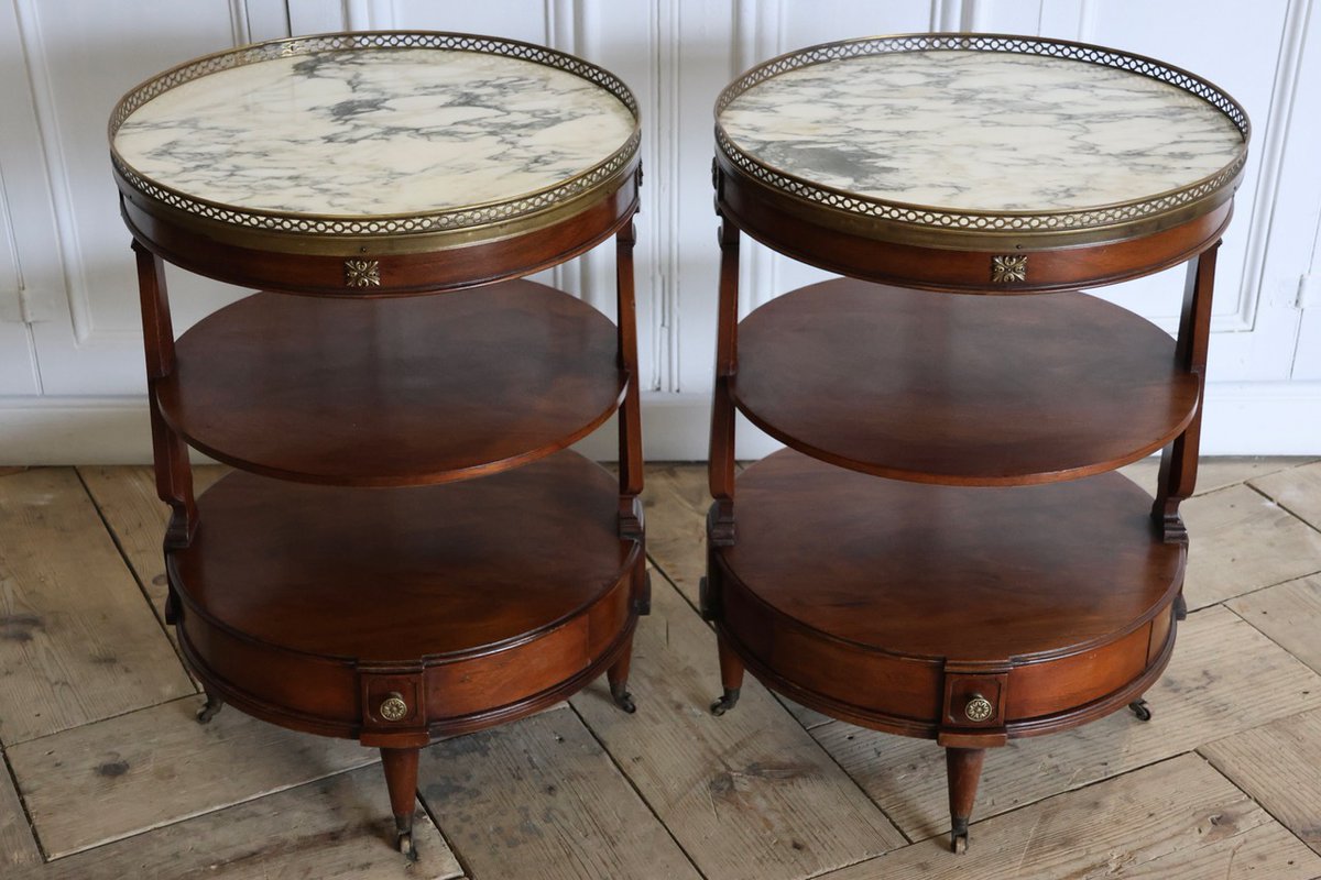 BrownriggUK's tweet photo. Good pair of Mid 20th Century American Occasional / Sofa Tables

https://t.co/PCNmALEu0M

#occasionaltable #sofatable #antiquesofatable #pairoftable #antique #furniture https://t.co/bYV5c2sblz