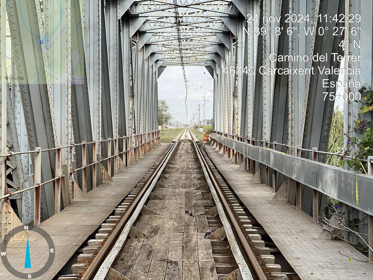 oscar_puente_'s tweet photo. AVISO IMPORTANTE.

Gracias a la buena marcha de los trabajos en la red de Cercanías, RECUPERAMOS el tramo de vía en la C2 entre Carcaixent y Alzira. 

Así, a partir del MIÉRCOLES ganamos una parada de tren, por lo que el servicio de autobús se prestará entre València Joaquín Sorolla y Alzira.