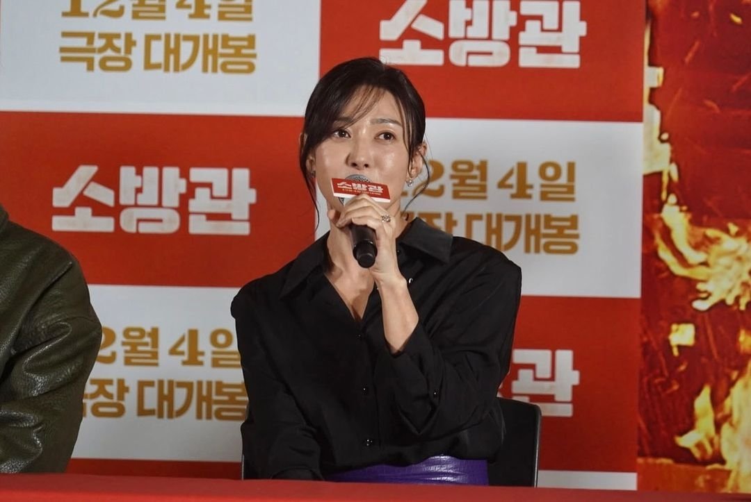 0namhj's tweet photo. [jament ig update] jang young nam at #Firefighters press conference earlier today! 🚨 hi, birthday queen! 🩵

https://t.co/PR91wOQQAP
#장영남 #소방관 https://t.co/pyr3R7uVwI
