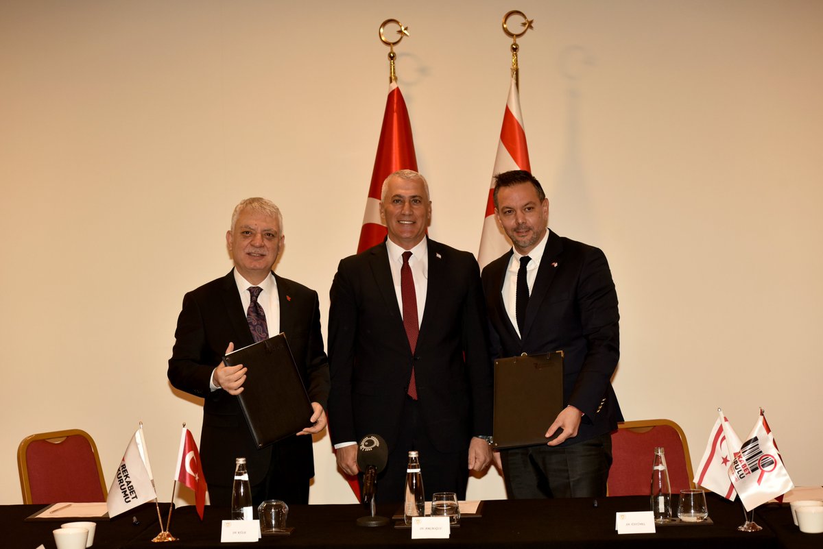 KKTC Rekabet Kurulu ile TC Rekabet Kurumu arasında işbirliği protokolü imzalandı.Ekonomi ve Enerji Bakanı  Amcaoğlu’nun da katıldığı törende, protokole, KKTC Rekabet Kurulu Başkanı Mustafa Üstünel ile TC Rekabet Kurumu Başkanı Birol Küle imza koydu.