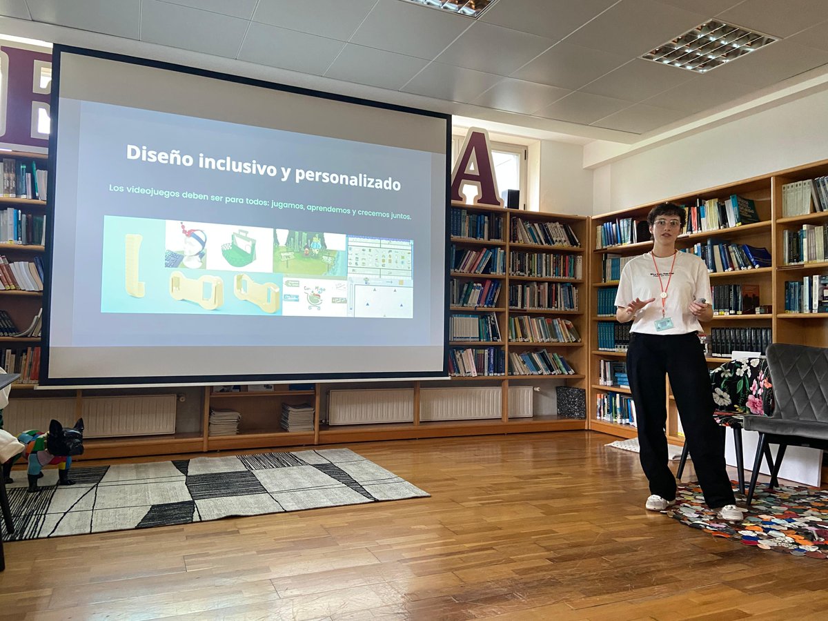 🎮✨ Personal investigador del <a href="/citicresearch/">CITIC Research UDC</a> participa en la jornada “Juegos serios y su impacto transformador” junto a estudiantes del Ciclo Superior en Animaciones 3D, Juegos y Entornos Interactivos de <a href="/CesugaGalicia/">CESUGA</a>  

🔗Más info: bit.ly/4i6xx7O