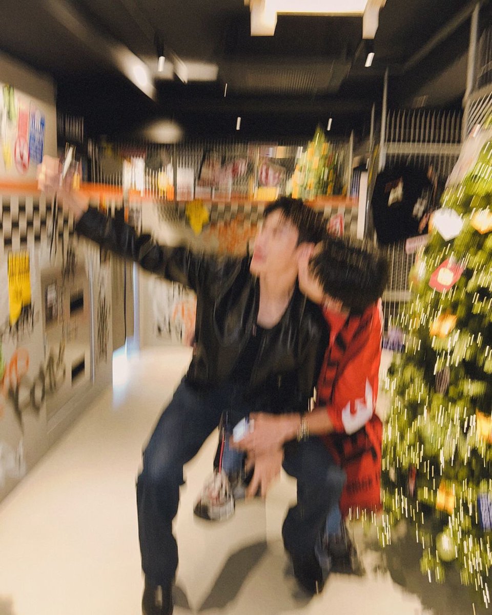 ccreamm_04's tweet photo. ห้ะ ?
#ต้าห์อู๋ออฟโรด #Daouoffload #DAOU https://t.co/kv6aykJ6ld