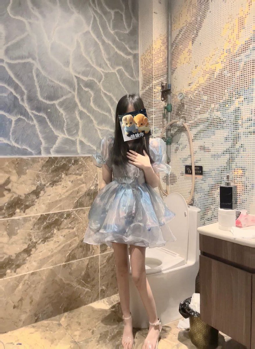 #上海
06
身高:149白幼瘦萝莉
体重:76斤
可亲吗：可
可🈳吗:可
空闲时间:随时
超甜超听话  配合度高 脾气非常温和
v:xdxd12311
q:1125827512
飞机群：https://t.co/8d9om7AmVM
萝莉，学生，御姐，cosplay，处女，少妇，空姐，洋酒。 老板想要的我都有，需要约的老板联系客服 https://t.co/fcjcQkIrFZ