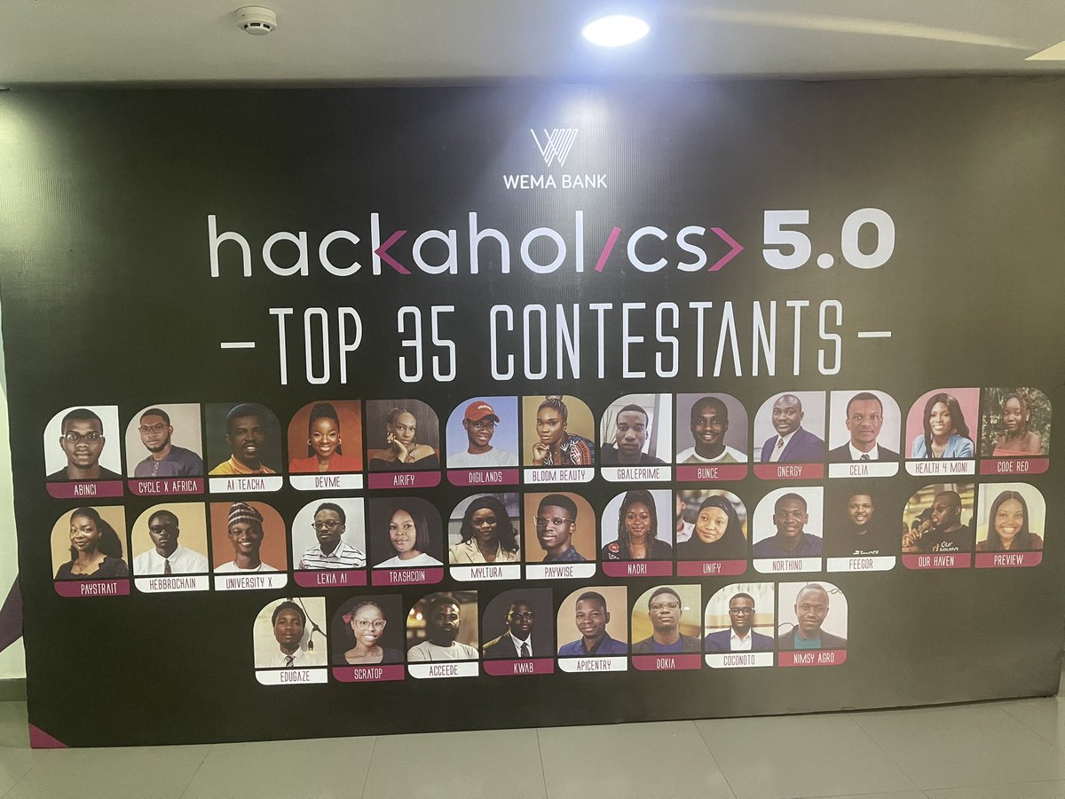 _GeekyCoder's tweet image. We here @hackaholics5.0 grand finale by @wemabank @alat_ng