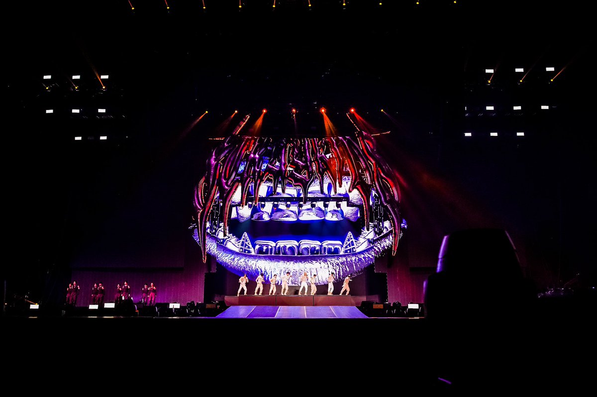 Still recovering from how SKZ absolutely ATE and dominATEd Philippine Arena! 🔥 The stage presence, the energy, the connection with STAY  ✨

📸 JYP Entertainment

#StrayKids #스트레이키즈
#dominATE #dominATE_BULACAN
#ATE #YouMakeStrayKidsStay
#SKZinPH