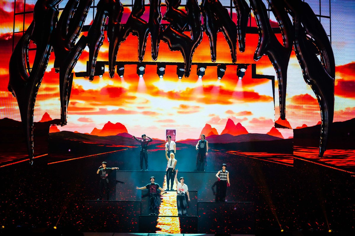 livenationph's tweet photo. Still recovering from how SKZ absolutely ATE and dominATEd Philippine Arena! 🔥 The stage presence, the energy, the connection with STAY  ✨

📸 JYP Entertainment

#StrayKids #스트레��키즈
#dominATE #dominATE_BULACAN
#ATE #YouMakeStrayKidsStay
#SKZinPH https://t.co/hEqWIJUfVF