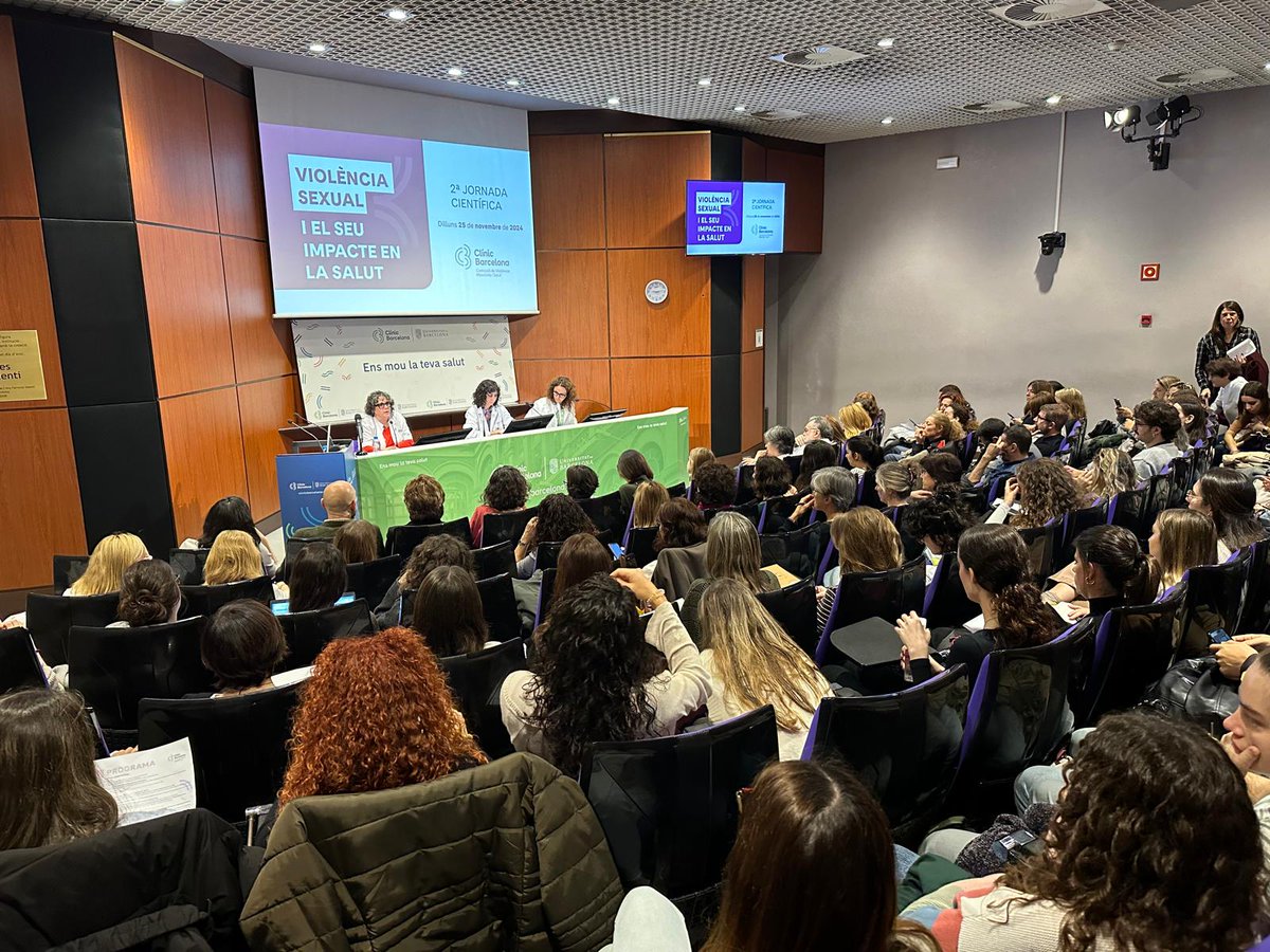 🟣 Al #CLÍNIC celebrem el #25N amb una jornada científica sobre #ViolènciaSexual i el seu impacte en la #salut amb ponències, taules rodones i debats

✅ Presentem la "Guia d’autoajuda per a dones víctimes d’una agressió sexual recent: un camí cap a la recuperació"